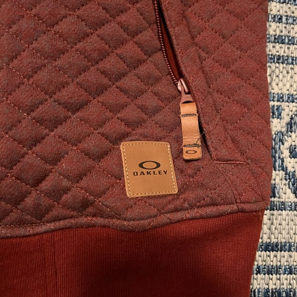 Oakley red bomber jacket - great shape - size m - Picture 5 of 5